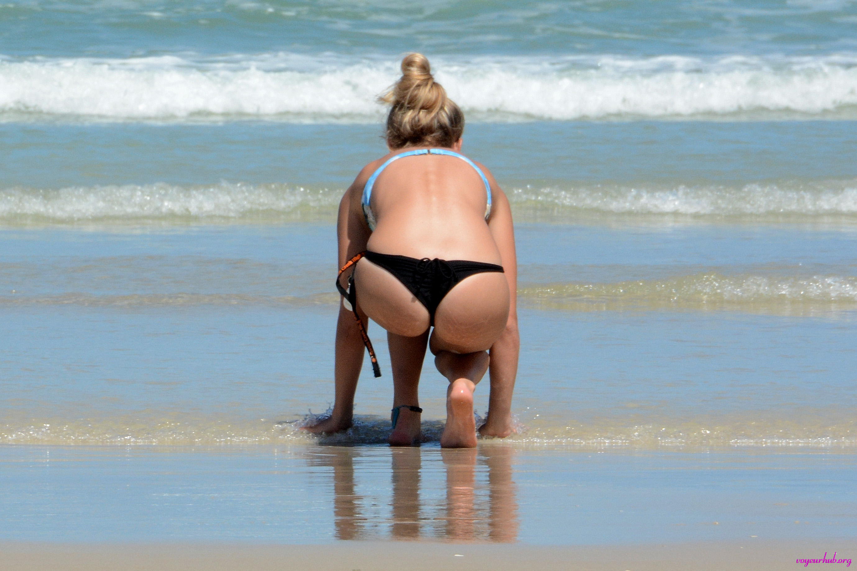 Thick Beach Voyeur - Voyeur beach pics of girls in bikinis at Daytona beach