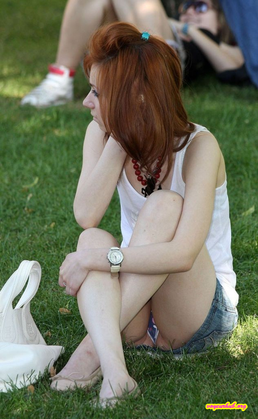 1024px x 1659px - Upskirt public redhead exposes her sexy purple thong
