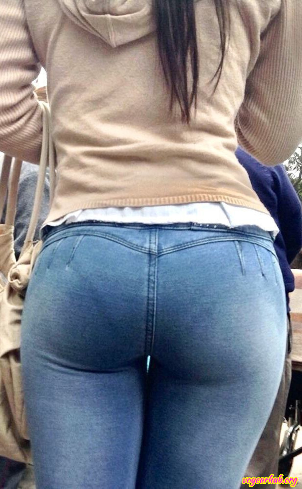 girls in tight jeans